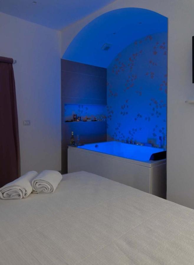 Al Chiaro Di Luna Luxury Suites Amalfi Coast Vietri Eksteriør bilde