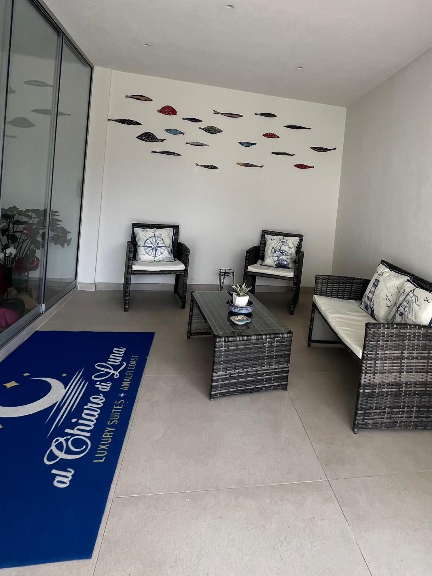 Al Chiaro Di Luna Luxury Suites Amalfi Coast Vietri Eksteriør bilde